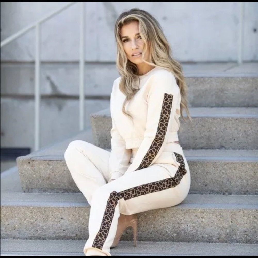 Kittenish Paige Jogger set